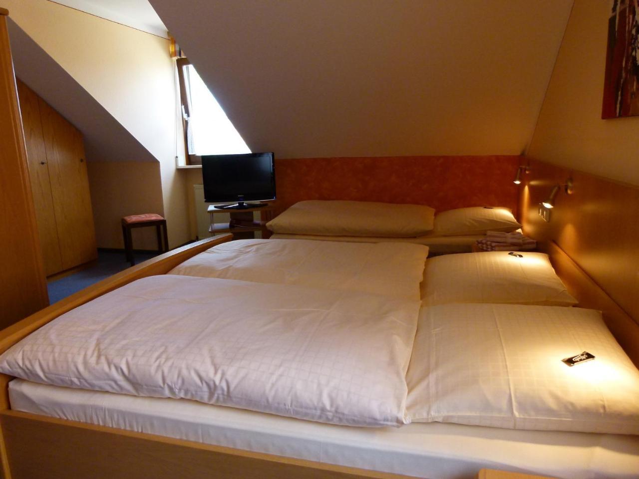 Pension "Zum Schwan" Muhr am See Екстериор снимка
