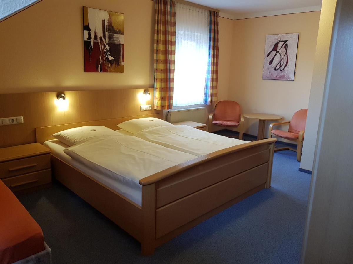 Pension "Zum Schwan" Muhr am See Екстериор снимка